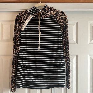 Super cute stripes and animal print hoodie top. Sz M
